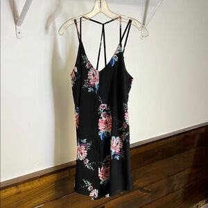 Red Saks‎ Fifth Ave. Floral Black Dress- S